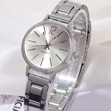 5pcs Women's Versatile Quartz Watch & Jewelry Set